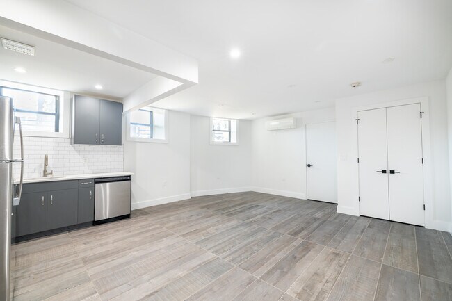 Foto del edificio - 6018 24th Ave