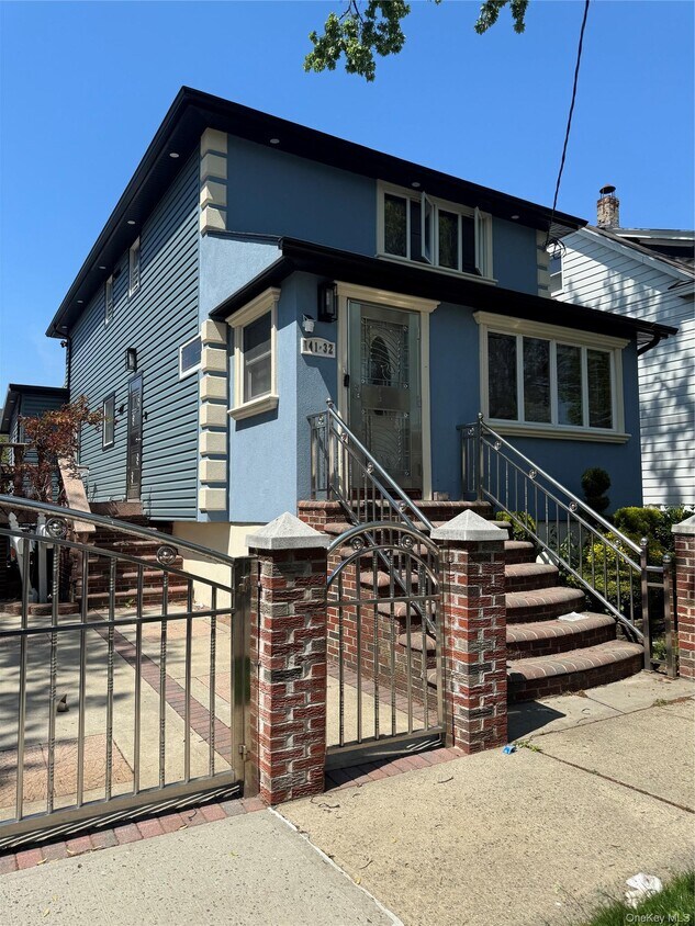 Building Photo - 141-33-141255 255th St