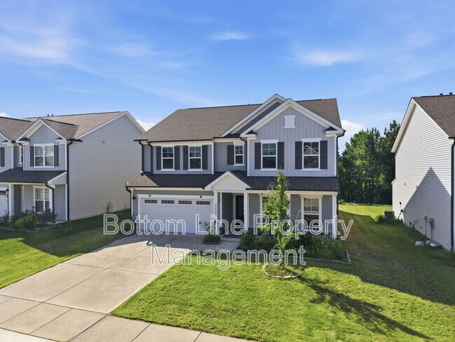 Foto del edificio - 2230 Bethpage Dr