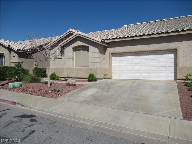 Building Photo - 1206 Gumdrop Ave