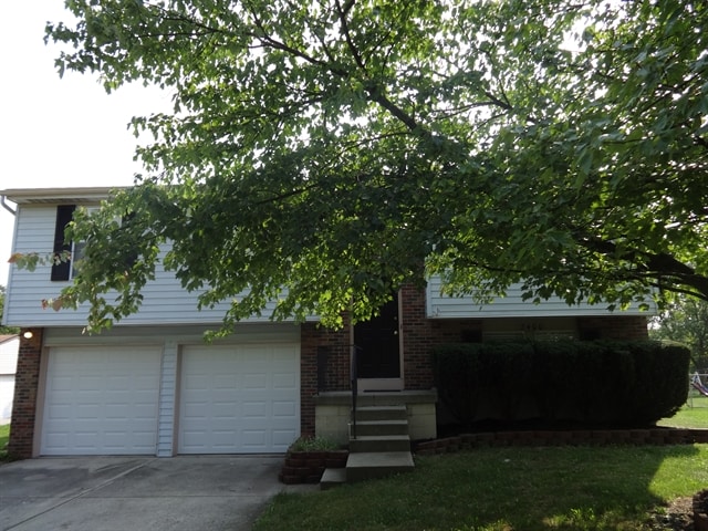 Building Photo - 2400 Warfield Dr