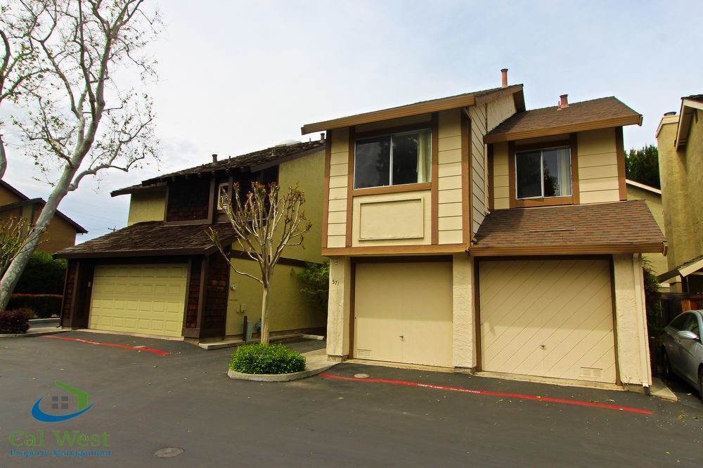 Primary Photo - 571 Union Ave