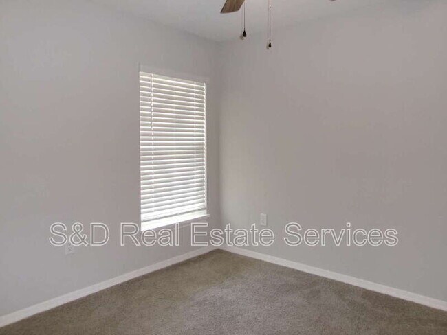 Building Photo - 1247 Mezzavalle Wy