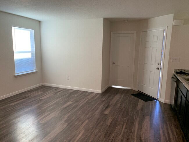 Foto del edificio - 1357 Beech St
