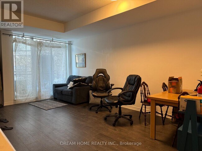 Photo du bâtiment - 3 Falaise Rd