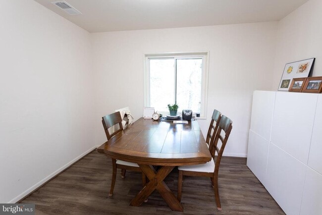 Building Photo - 1540 Northgate Square