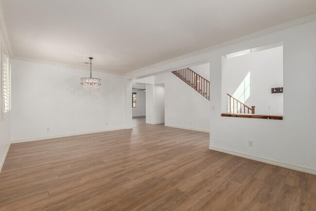Foto del edificio - 622 W San Carlos Way