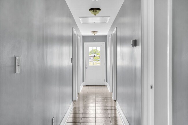 Foto del edificio - 5151 St Anthony Ave