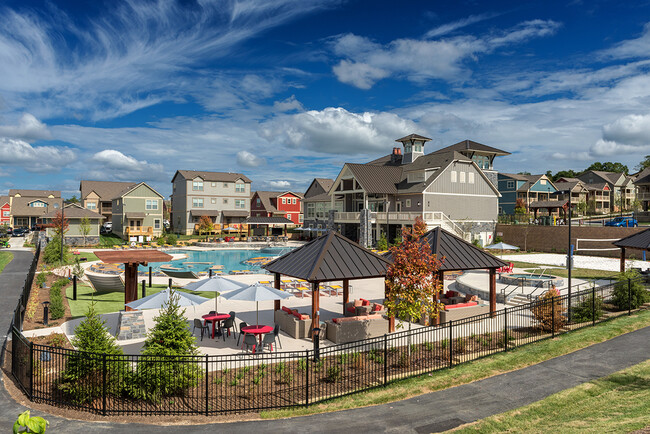 Building Photo - The Retreat at Blacksburg