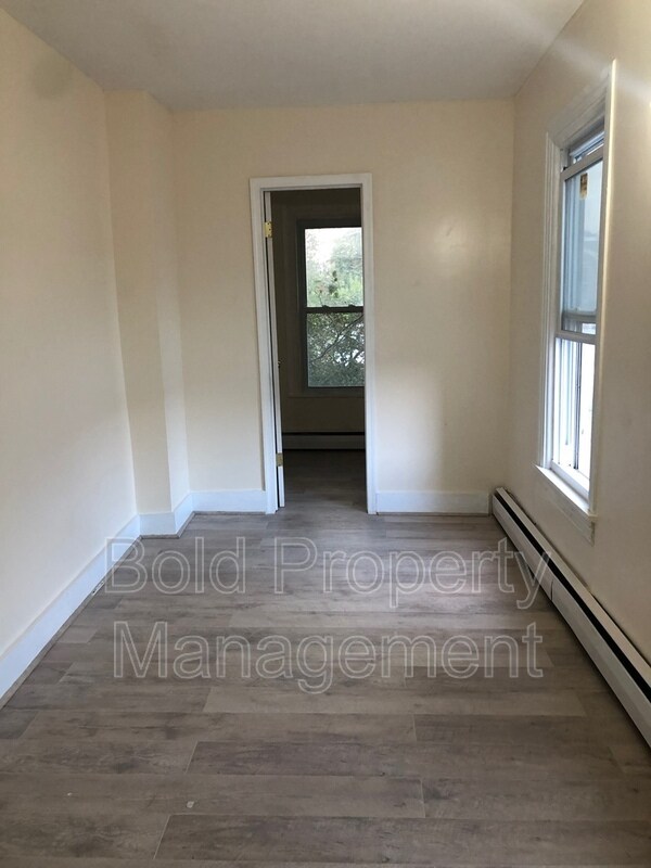 Foto del edificio - 569 W Douglass St