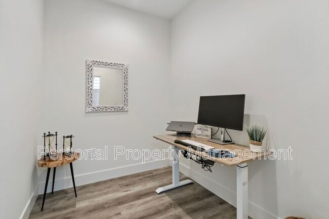 Foto del edificio - 13600 NE 110th Way