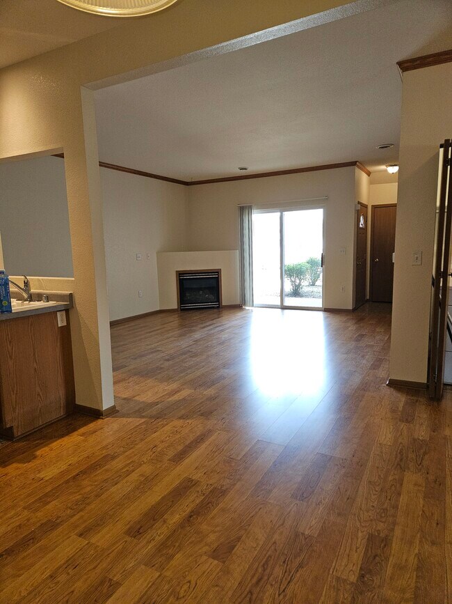 Foto del edificio - 1728 Birchwood St