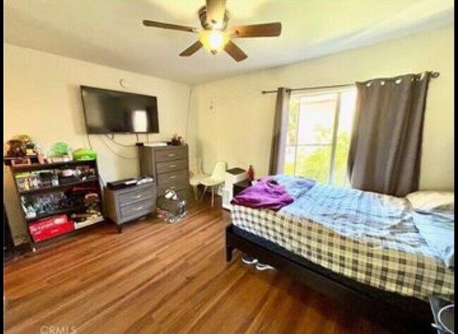 Foto del edificio - 18350 Hatteras St