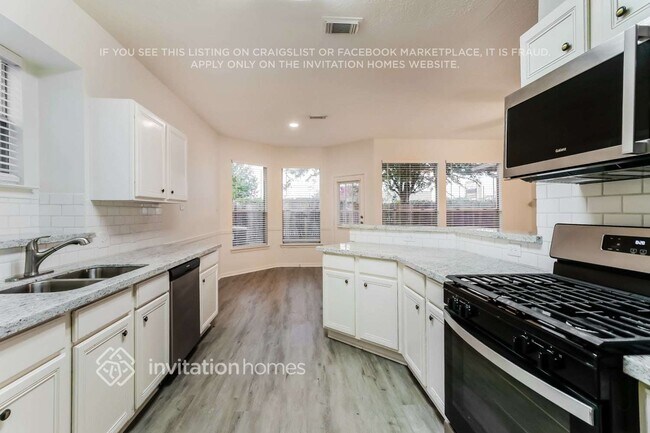 Building Photo - 22826 Tara Way Dr