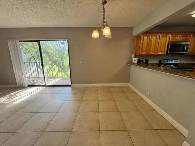 Foto del edificio - 1541 Windorah Way