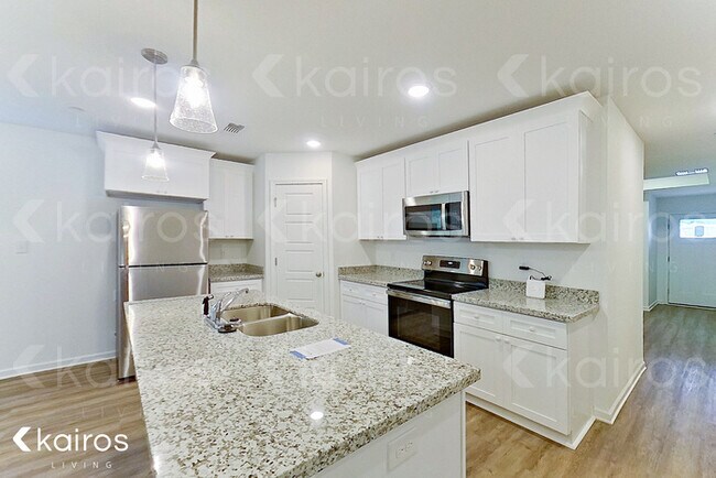 Building Photo - 11365 Camden Ct Cir