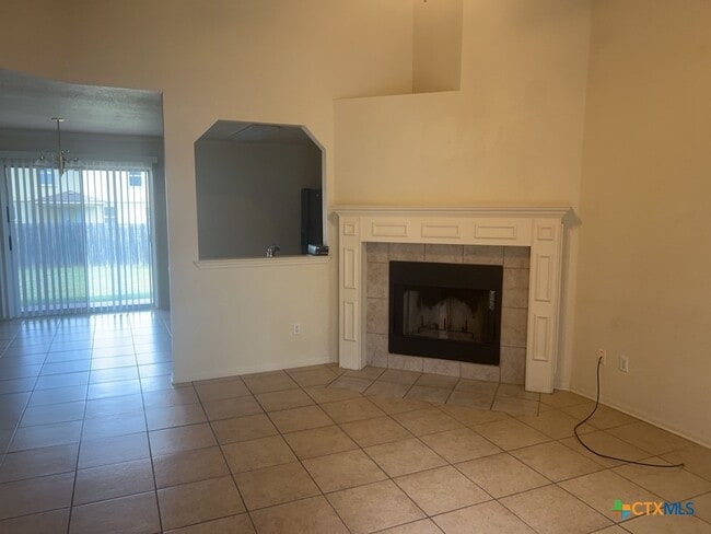 Building Photo - 5604 Bertha Dr