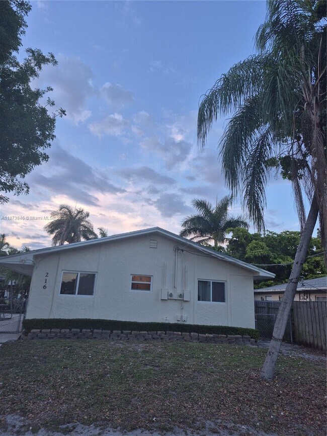 Foto del edificio - 216 SW 9th St