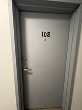 Building Photo - 625 Borthwick Ave