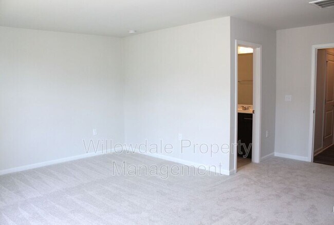 Foto del edificio - 2715 Chert Ln