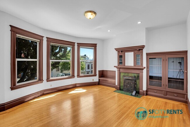 Foto del edificio - Russian Hill: Sunny Single Family Home w/ ...
