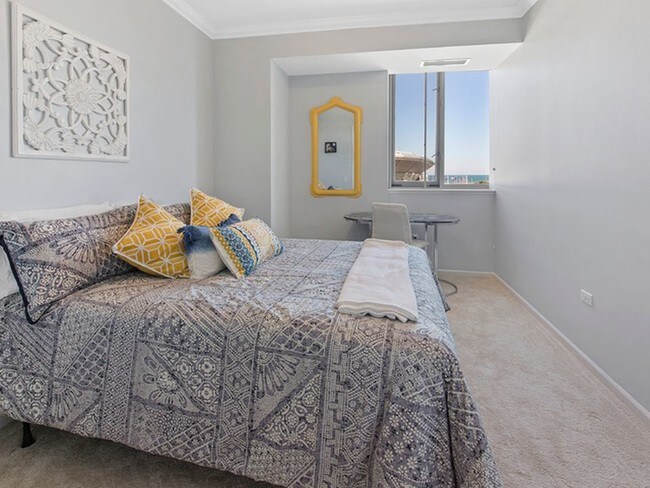Bedroom 2 - 1515 Prairie S Ave
