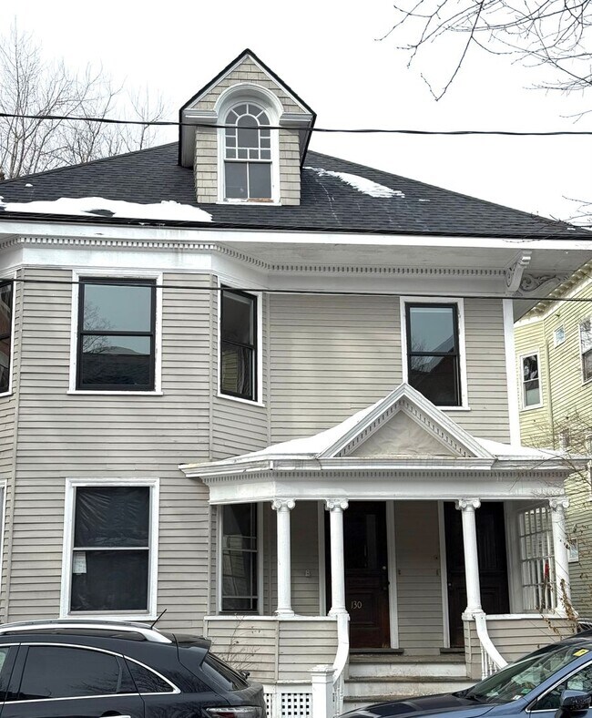 Building Photo - 130 Neal St