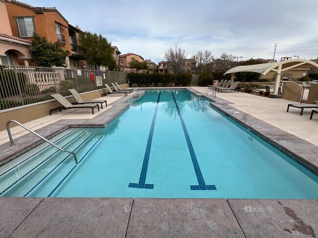Building Photo - 3BD/2.5BA GUARD GATED SUMMERLIN HOME!