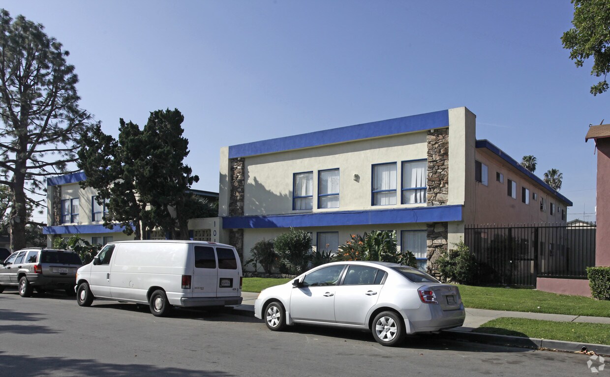 Building Photo - 1013-1019 S Malden Ave