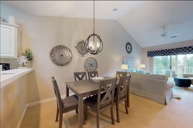 Foto del edificio - 616 River Oaks Dr