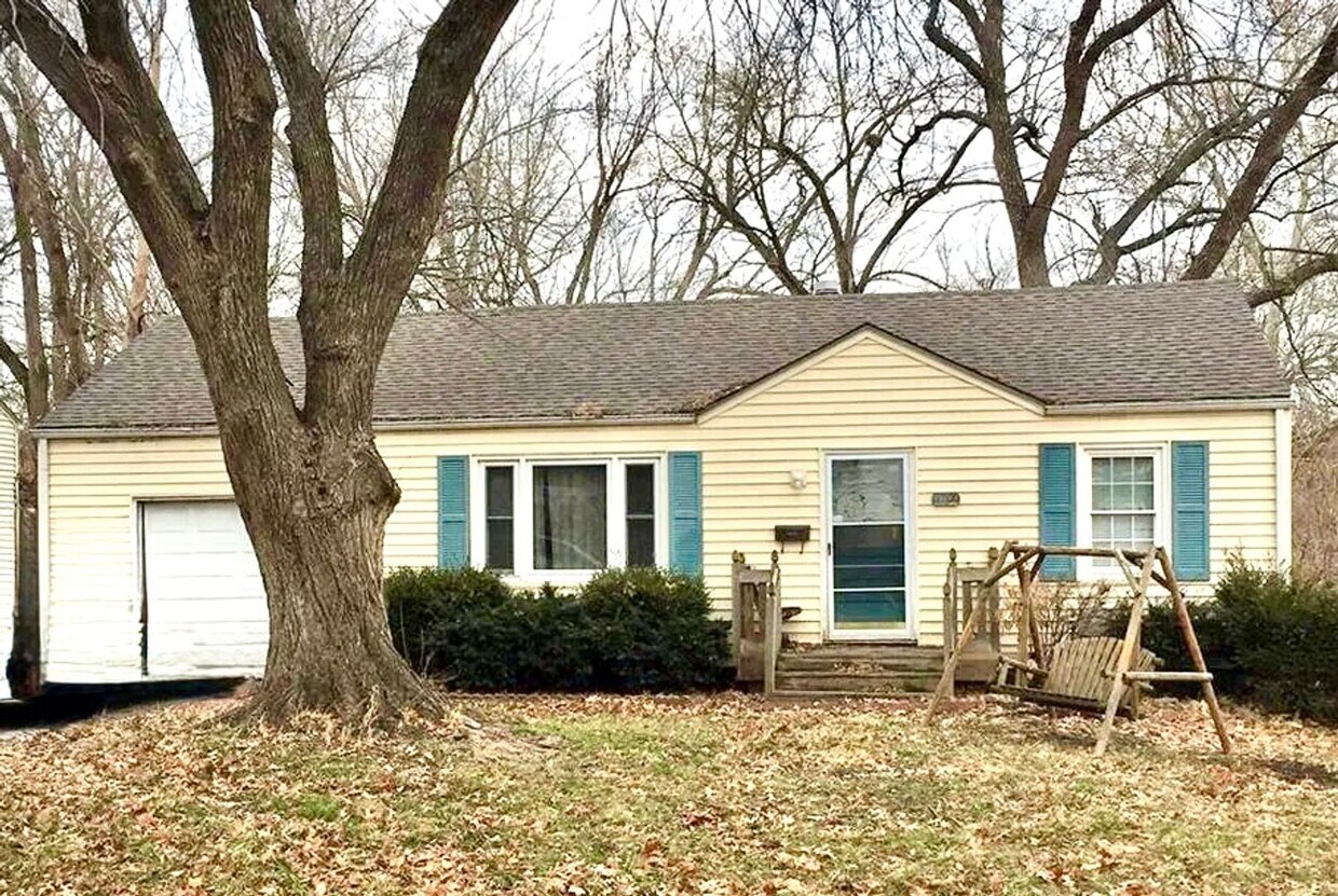 Foto principal - Cute 2 Bedroom Ranch in Shawnee