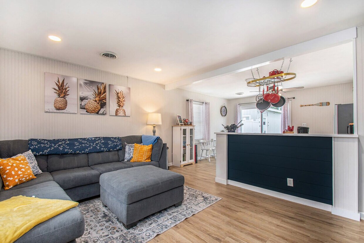 Foto principal - 109 N Eagle St