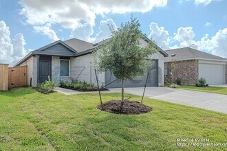 Building Photo - 6814 Flowering Ginger Ln
