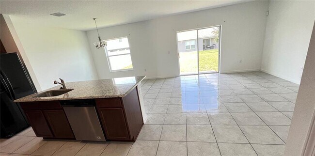 Foto del edificio - 819 Fillmore Ct