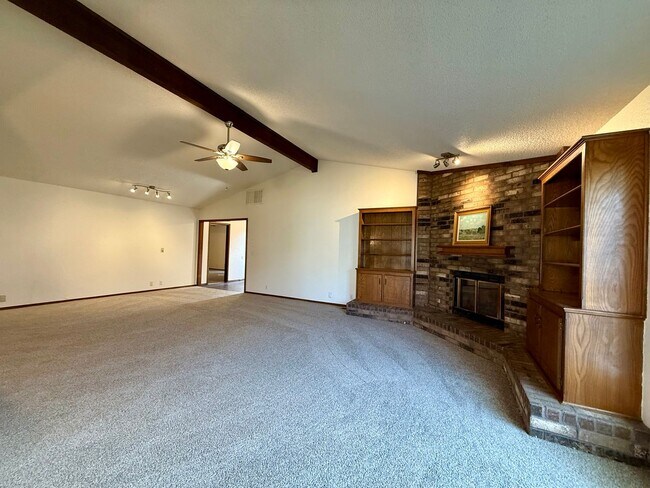 Foto del edificio - 3 bed, 2 bath Home in Ripple Creek!