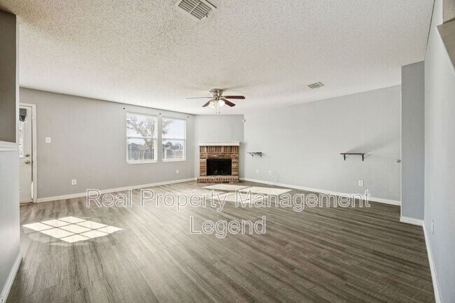 Foto del edificio - 2900 Sheridan Ln