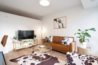 Interior Photo - Sora