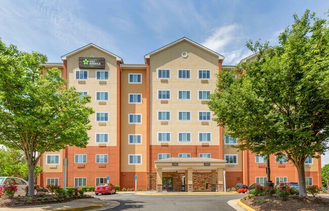 Building Photo - Furnished Studio-Washington, D.C. - Centre...