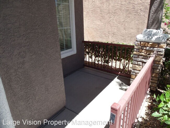 Foto del edificio - 3 br, 2.5 bath House - 7535 Grassy Bank St...