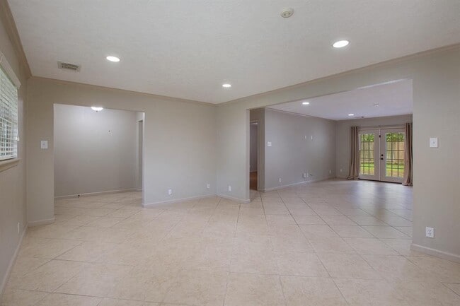 Building Photo - 10825 Long Shadow Ln