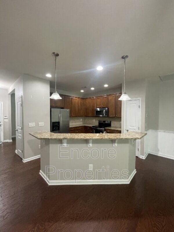 Foto del edificio - 1200 Grace Point Rd