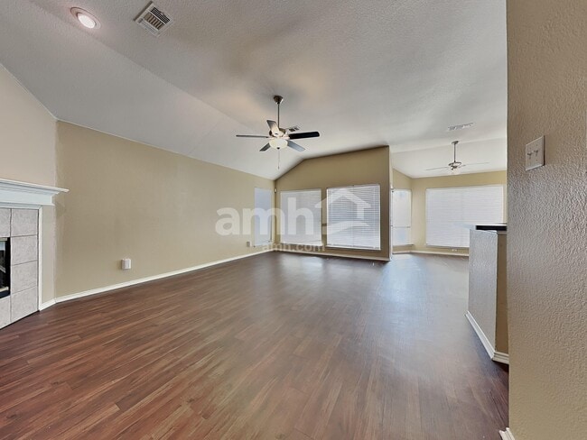 Foto del edificio - 1606 Windcastle Dr