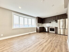 Building Photo - 53 Martin Rd