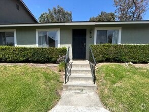 Building Photo - 1735 N Willow Woods Dr