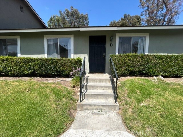 Foto principal - 1735 N Willow Woods Dr