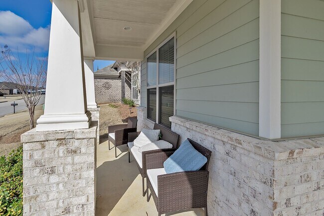 Foto del edificio - Available 6/01/26 in Woodland Creek