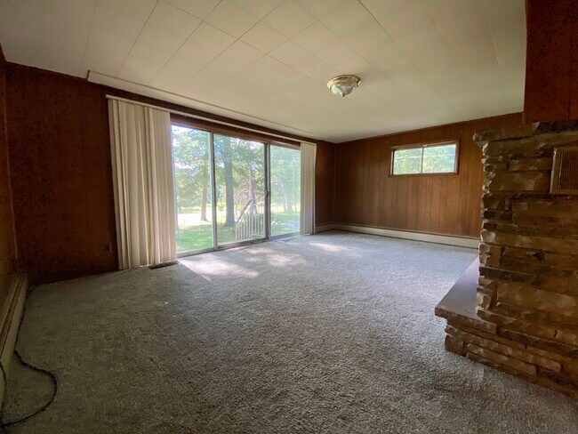 Building Photo - 188 Cranberry Rd