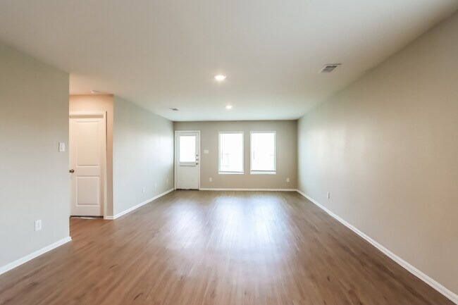 Building Photo - 4151 Saw Mill Peak Ln