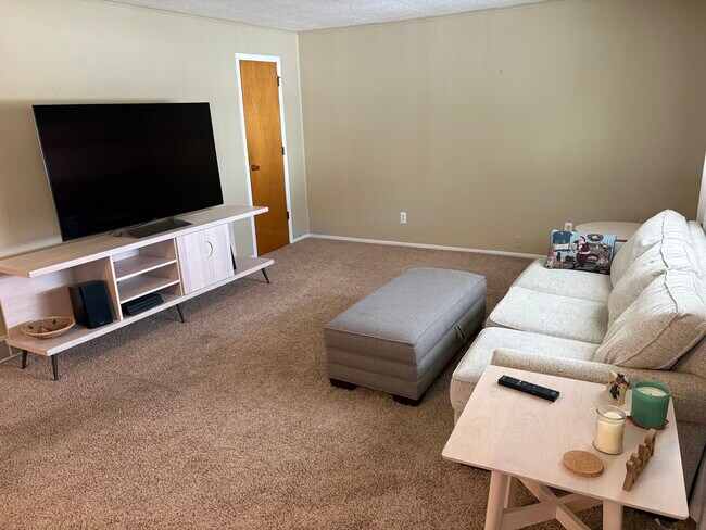 Foto del edificio - 211 27th St SE