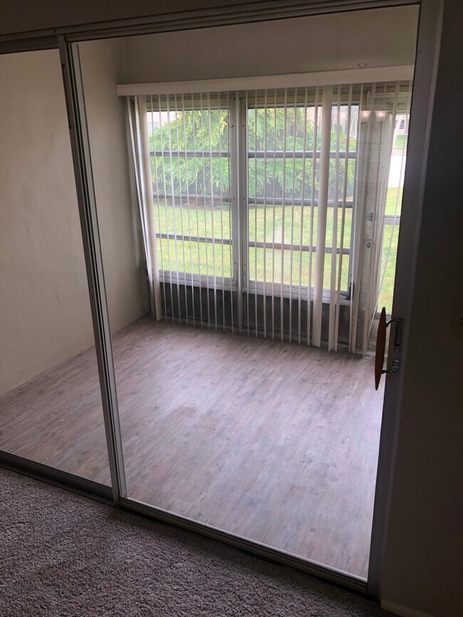 11710 Park Blvd Unit M102, Seminole, FL 33772 Condo for Rent in Seminole, FL